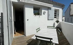 Very Bright Nest With Terrace In The Village